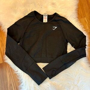 Women’s Black Long Sleeve Crop Top